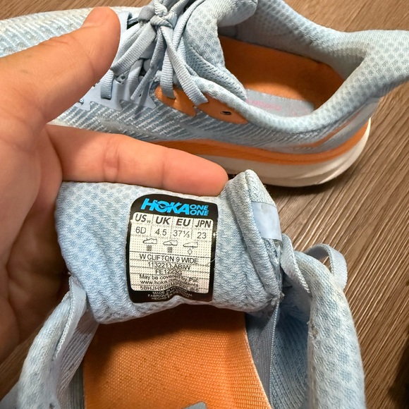 Hoka clifton 9 Women's Sky Blue and Coral Athletic Shoes - Picture 9 of 9